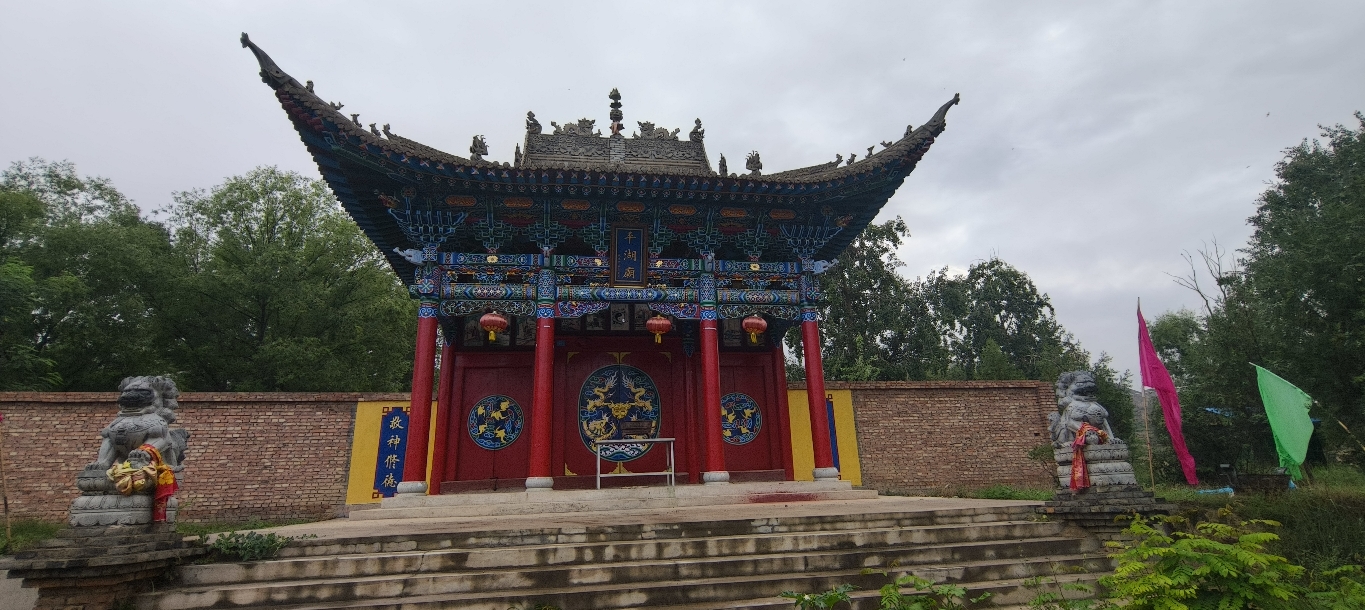 平湖庙实景照片