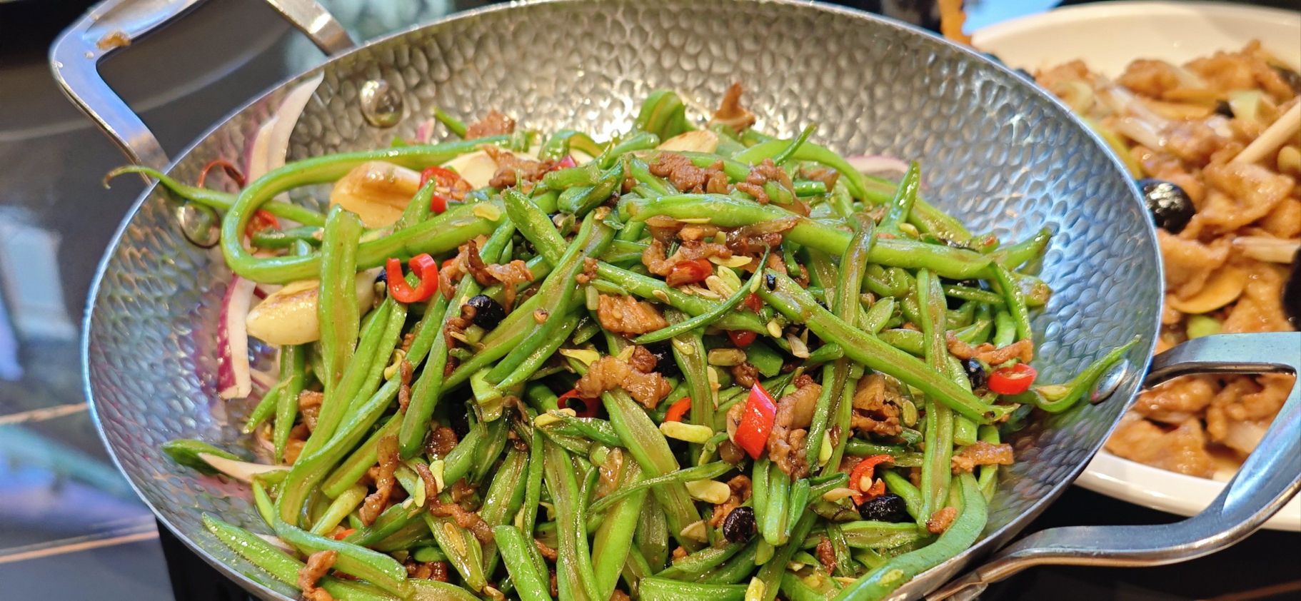 山阴二分八风味美食园