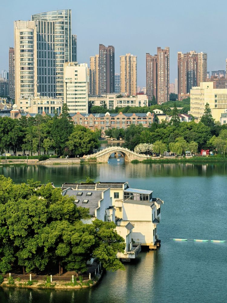 鸠兹风景区景点图片