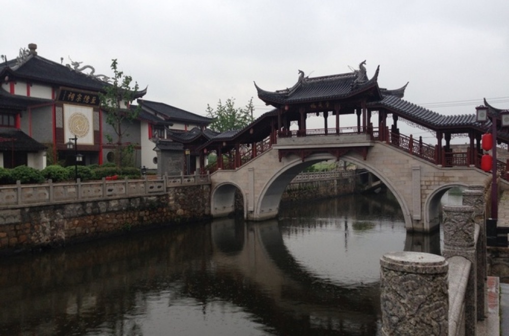 梅里古镇景点图片