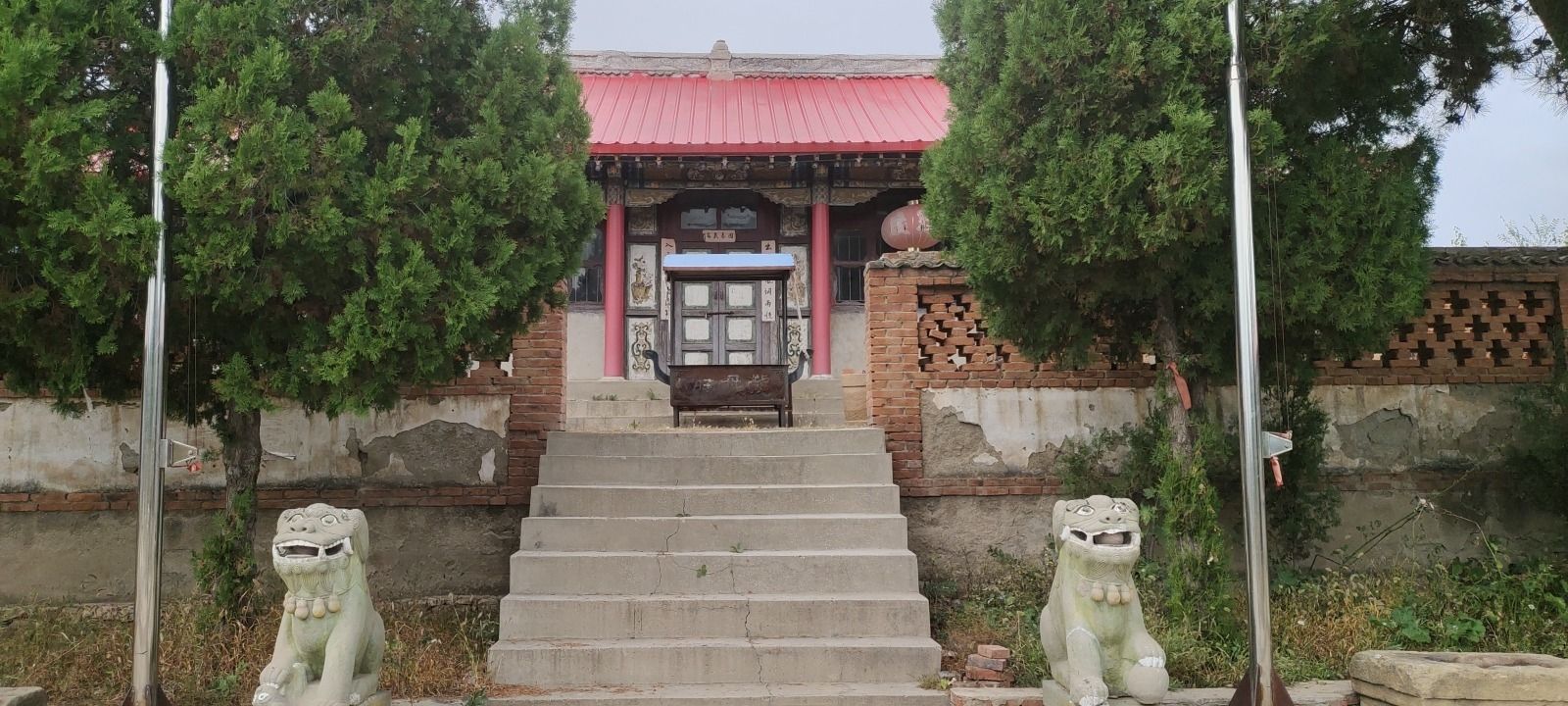 龙母寺实景照片