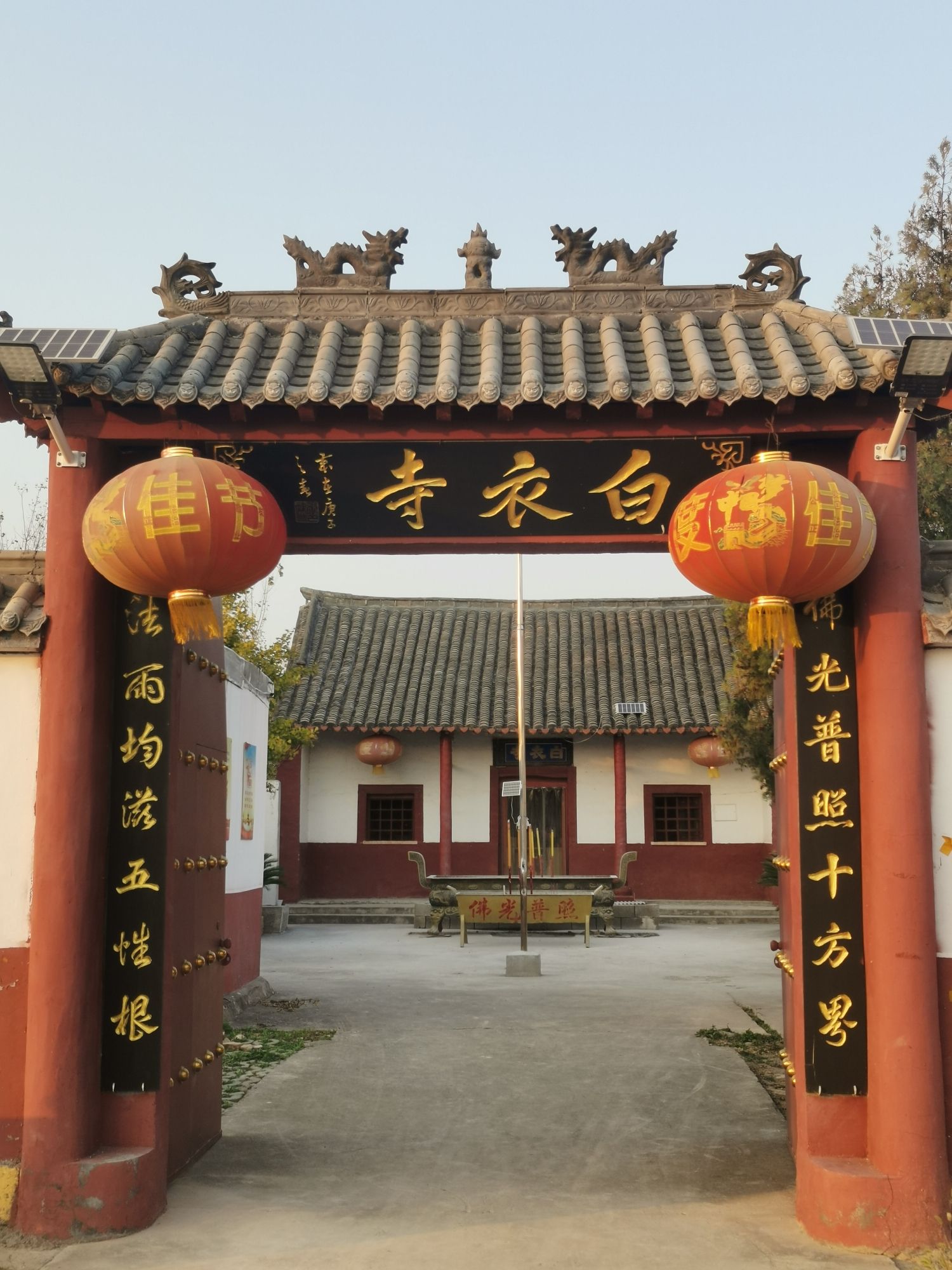 卜集镇白衣寺实景照片