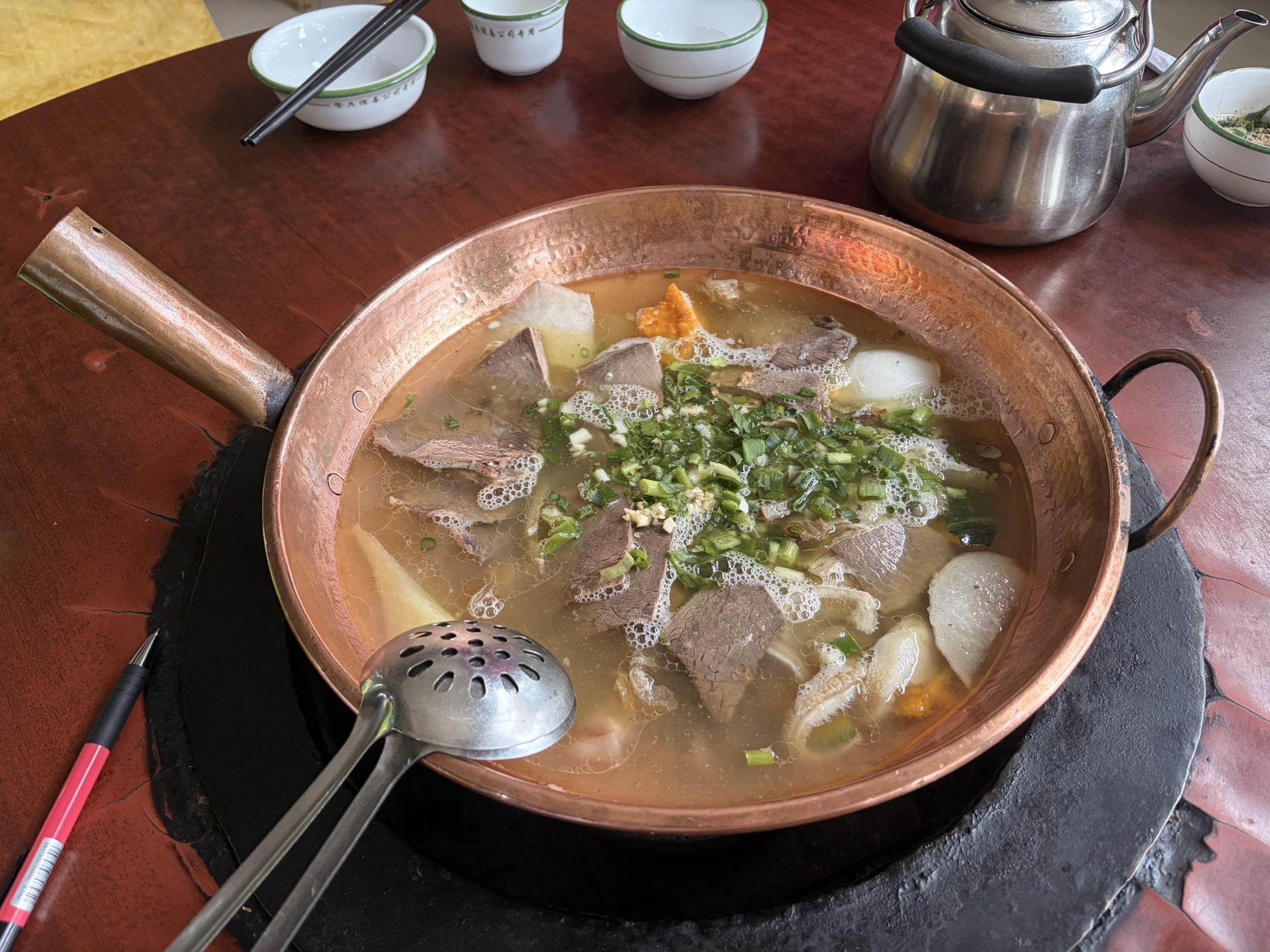 朝伟铜瓢牛肉馆(东升商场店)