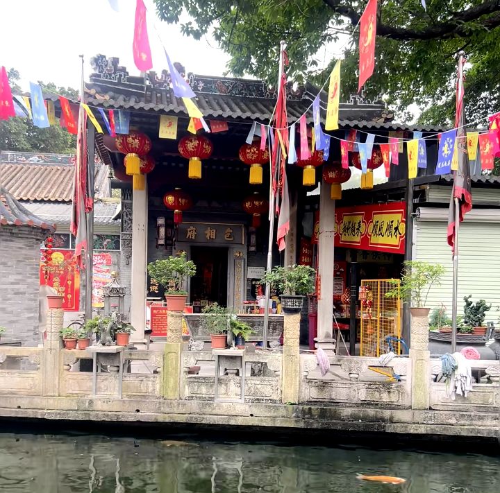 包相古庙实景照片