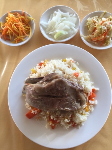 三羊抓饭