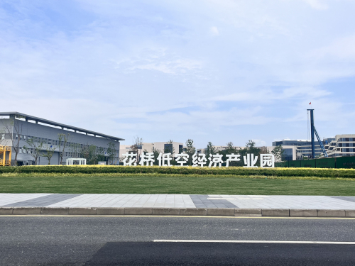 昆山江苏省昆山市千灯镇 厂房出租2500㎡ 砖混结构 带喷淋 带航车实景图