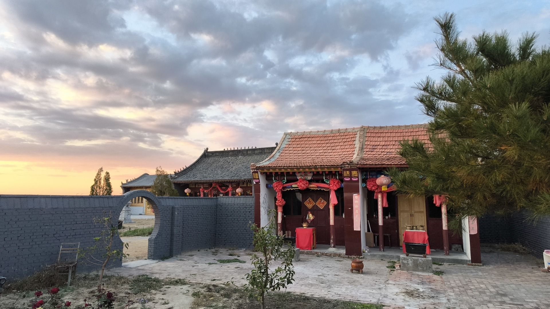 仙灵庙实景照片