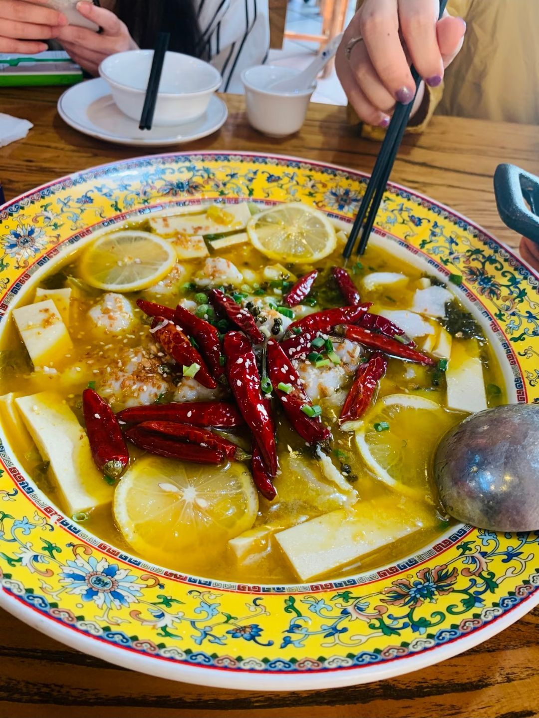 江边湾柴火鸭