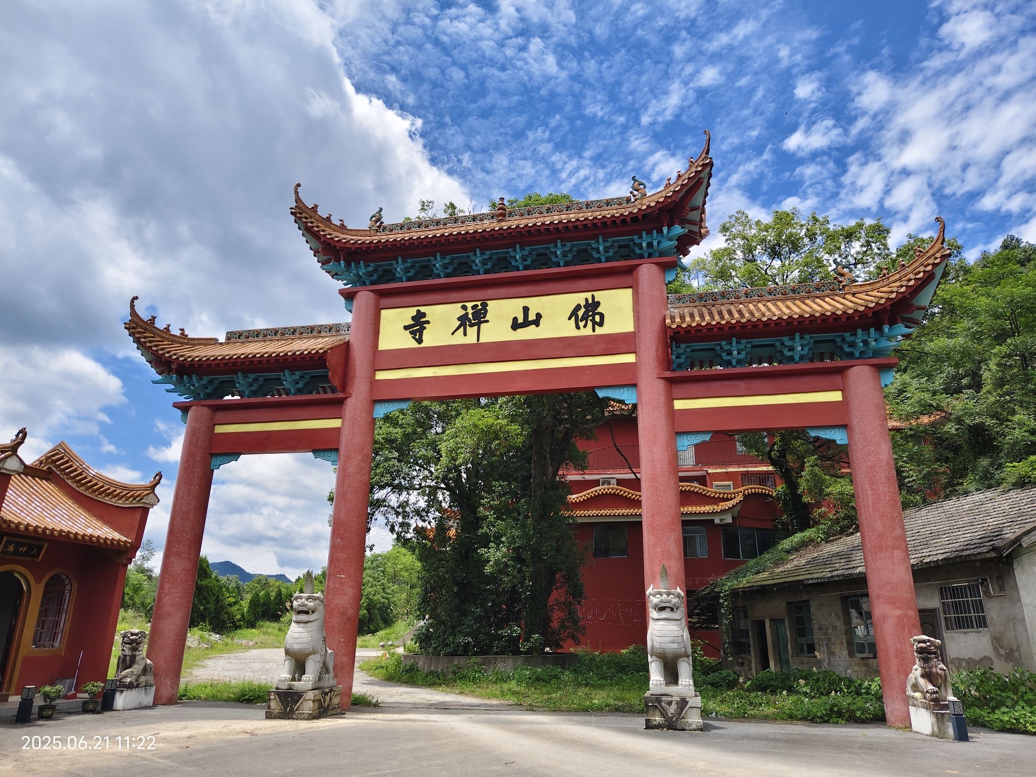 佛山禅寺实景照片