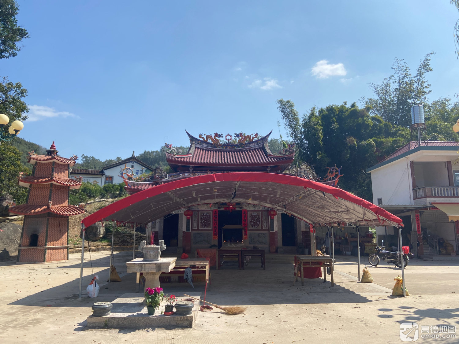 土塔印石岩观音佛祖庙实景照片