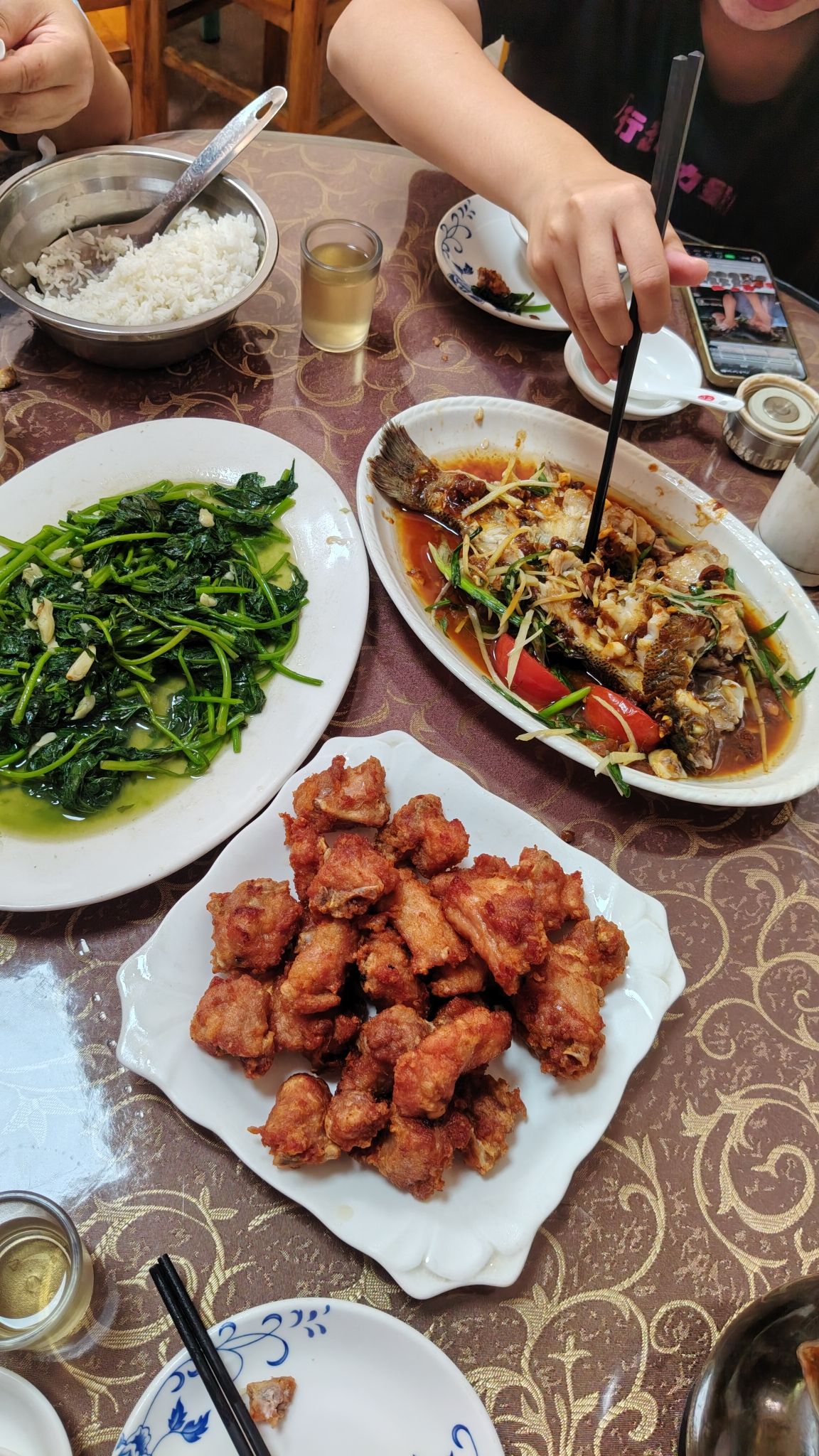 海泉大排档