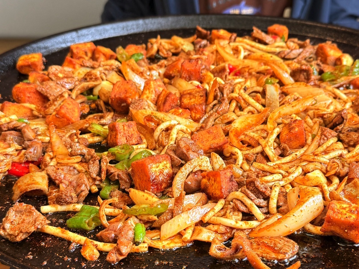 山丹刘记丽霞炒拨拉(张掖分店)
