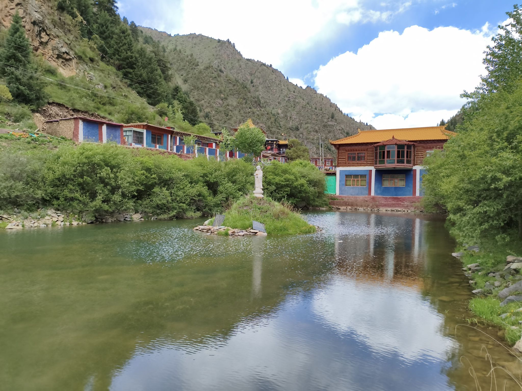 色然寺实景照片