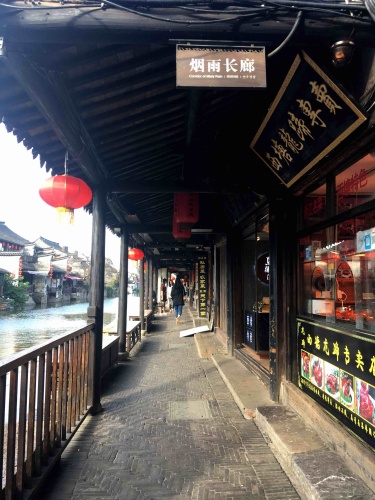 烟雨长廊 景点照片