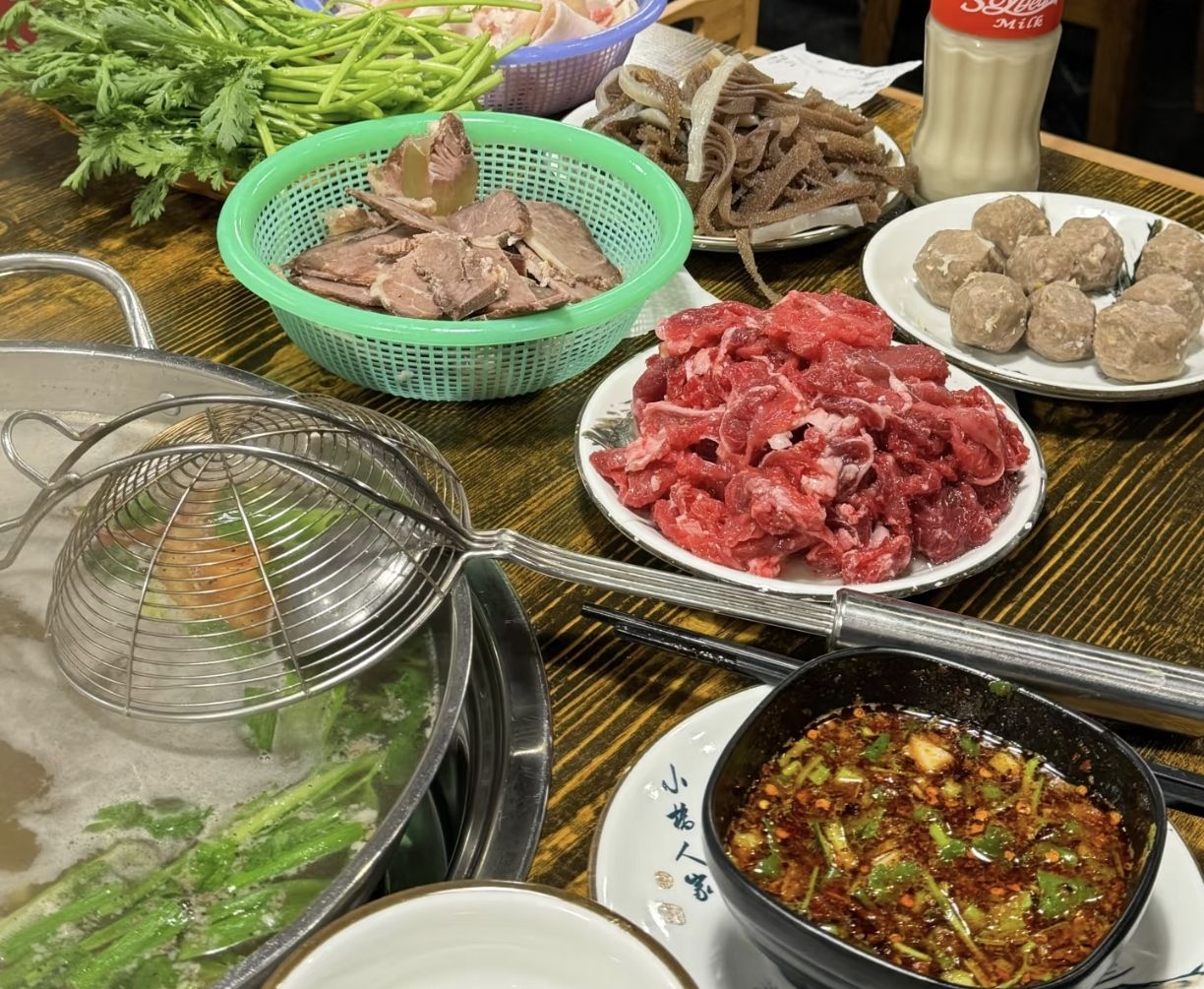 老秦凉都黄牛肉馆(滨江总店)