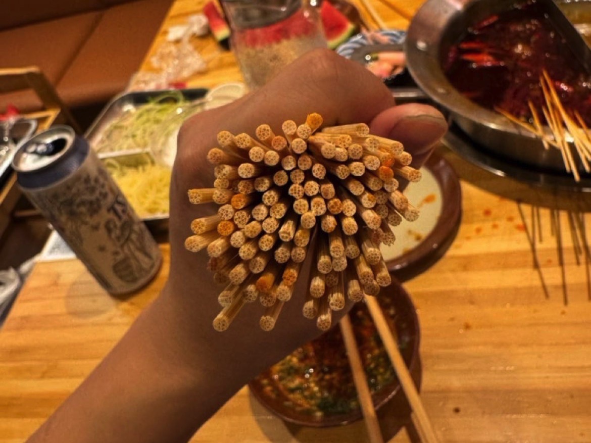 山城老泡鲜切牛肉串串