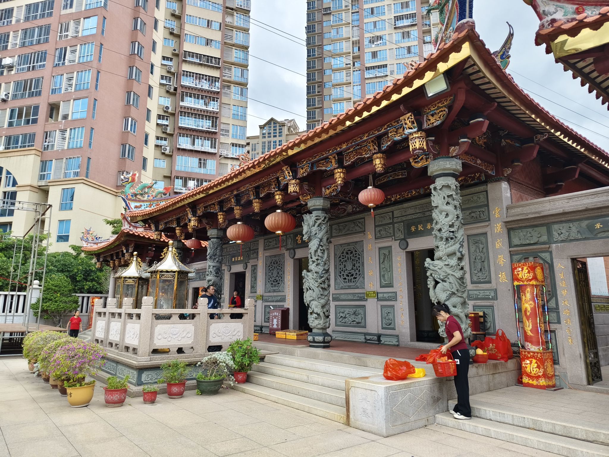 云麓禅寺实景照片