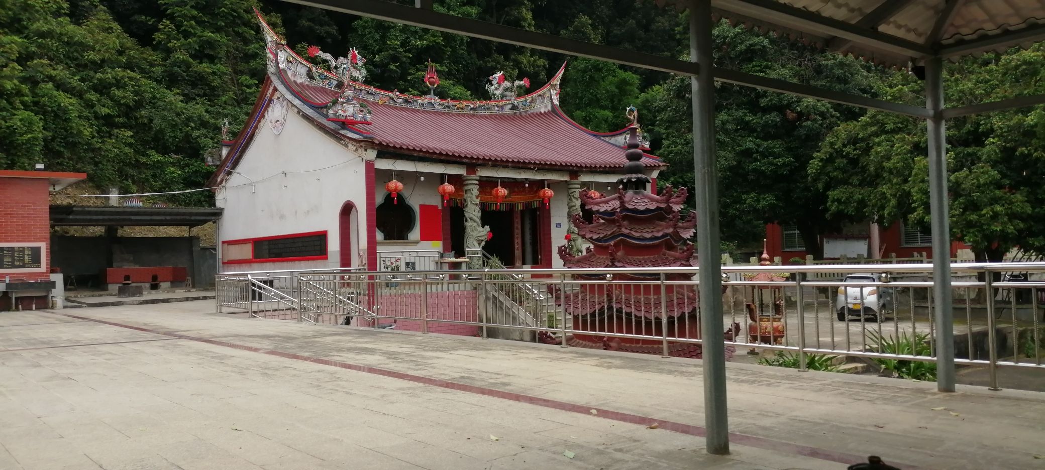 常春岩佛祖庙实景照片