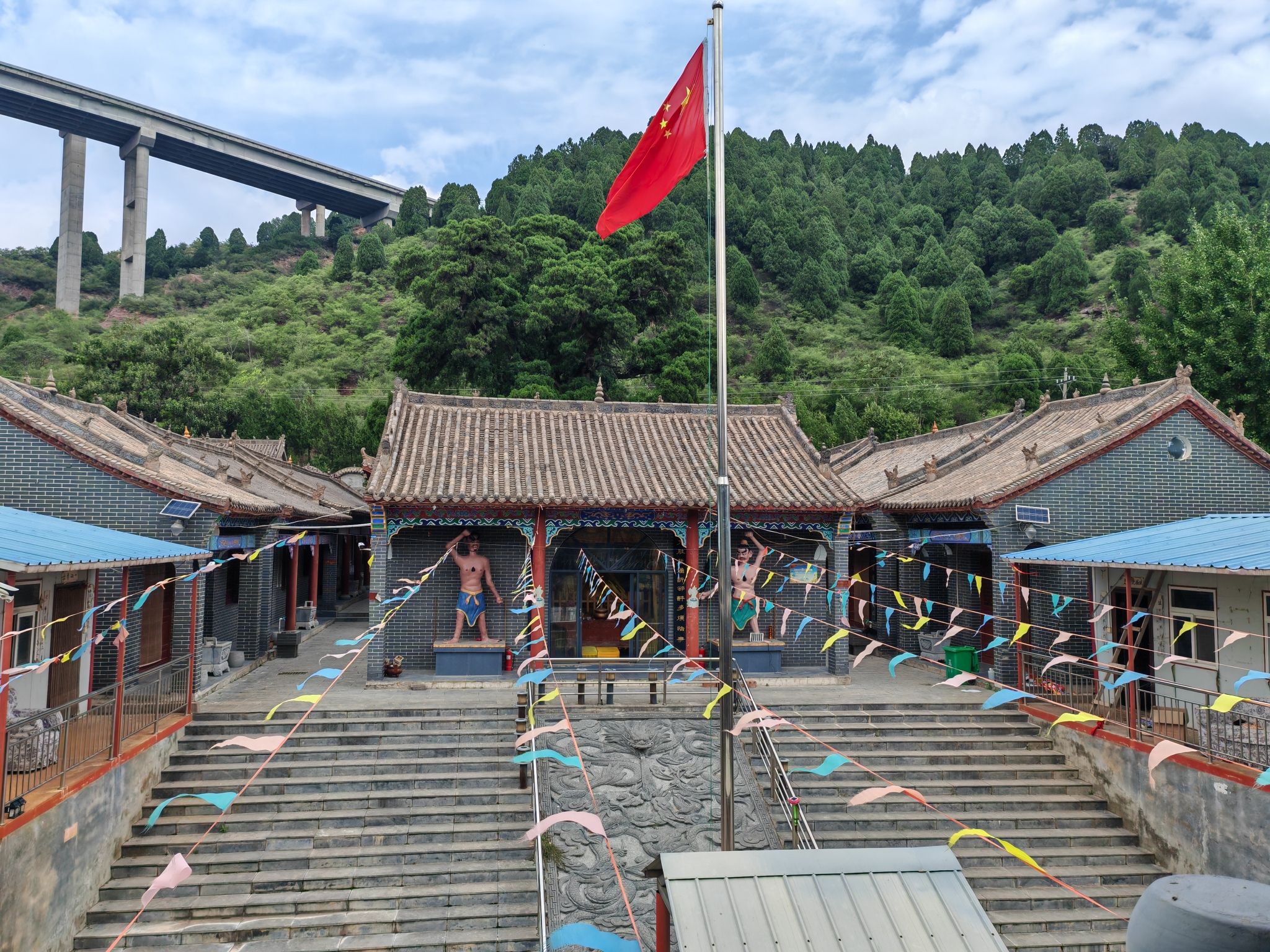 禅林寺实景照片