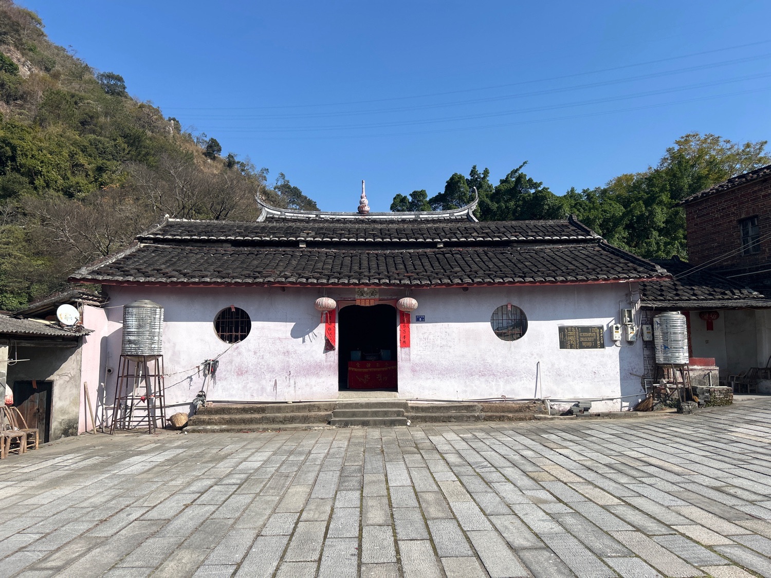 龙门硿天后宫实景照片