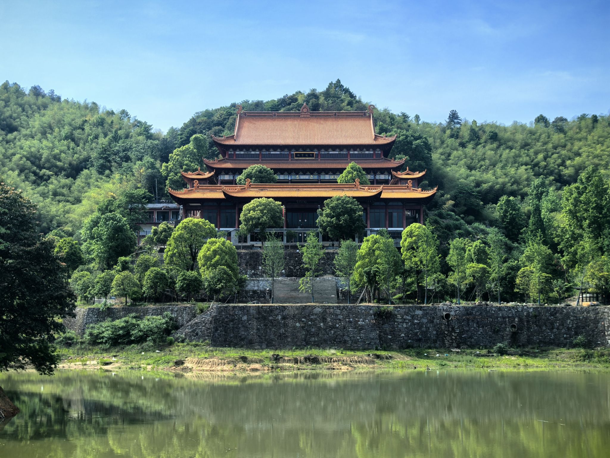 莱山寺实景照片
