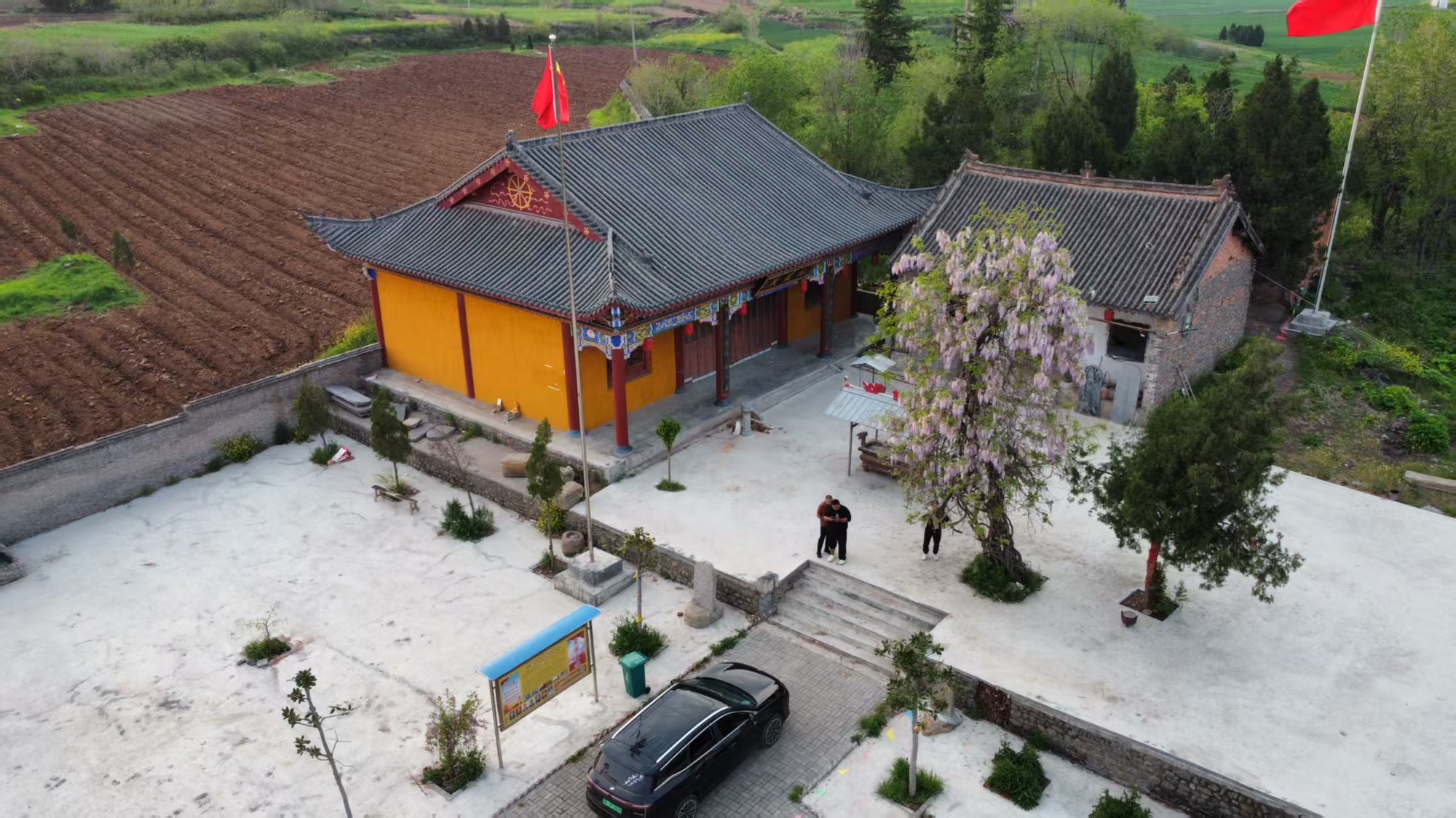 洪法禅寺实景照片