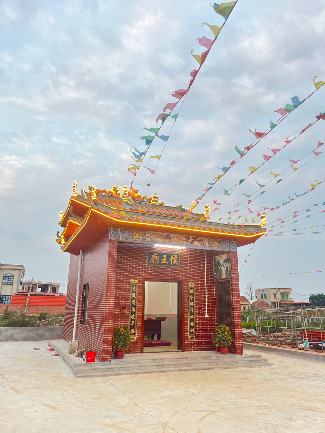 龙兴村侯王庙实景照片