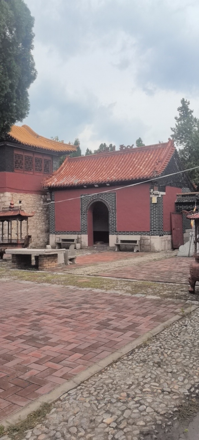天际山玉皇宫实景照片