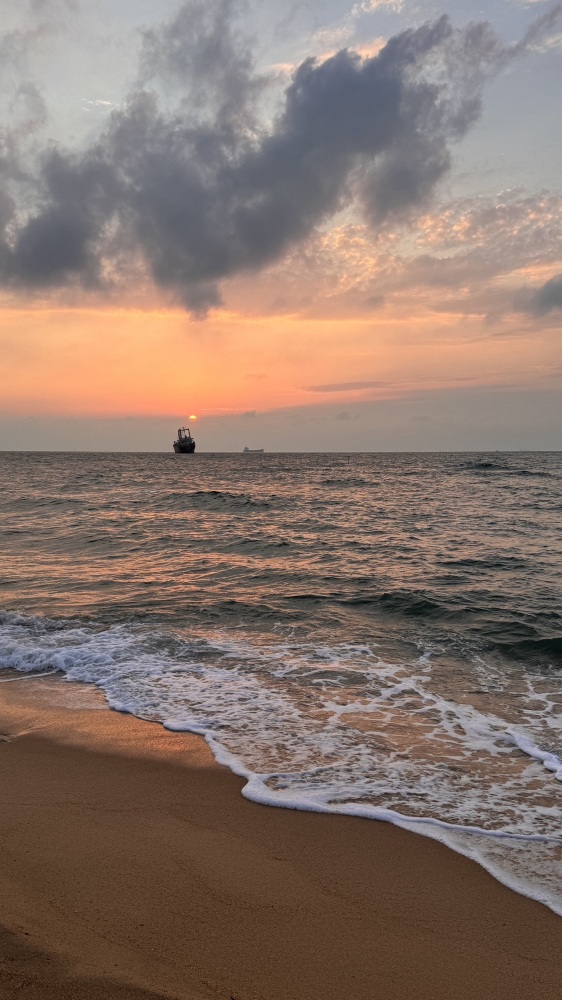 龙港海滩景点图片