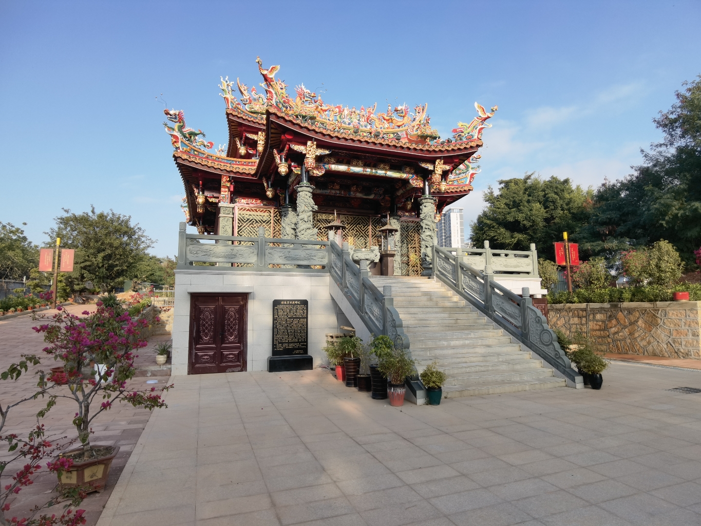 湖边社耀生宫实景照片