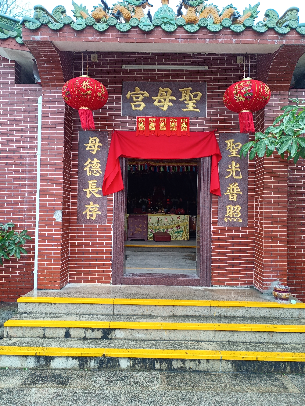 西阳禾盛田圣母宫实景照片