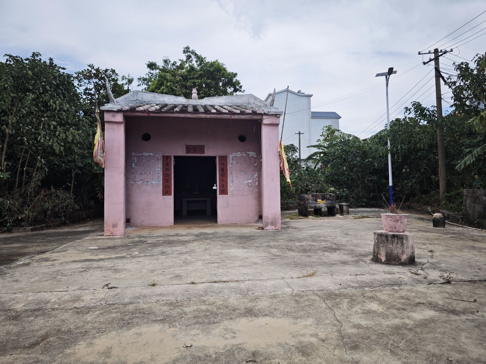 三灵宫实景照片