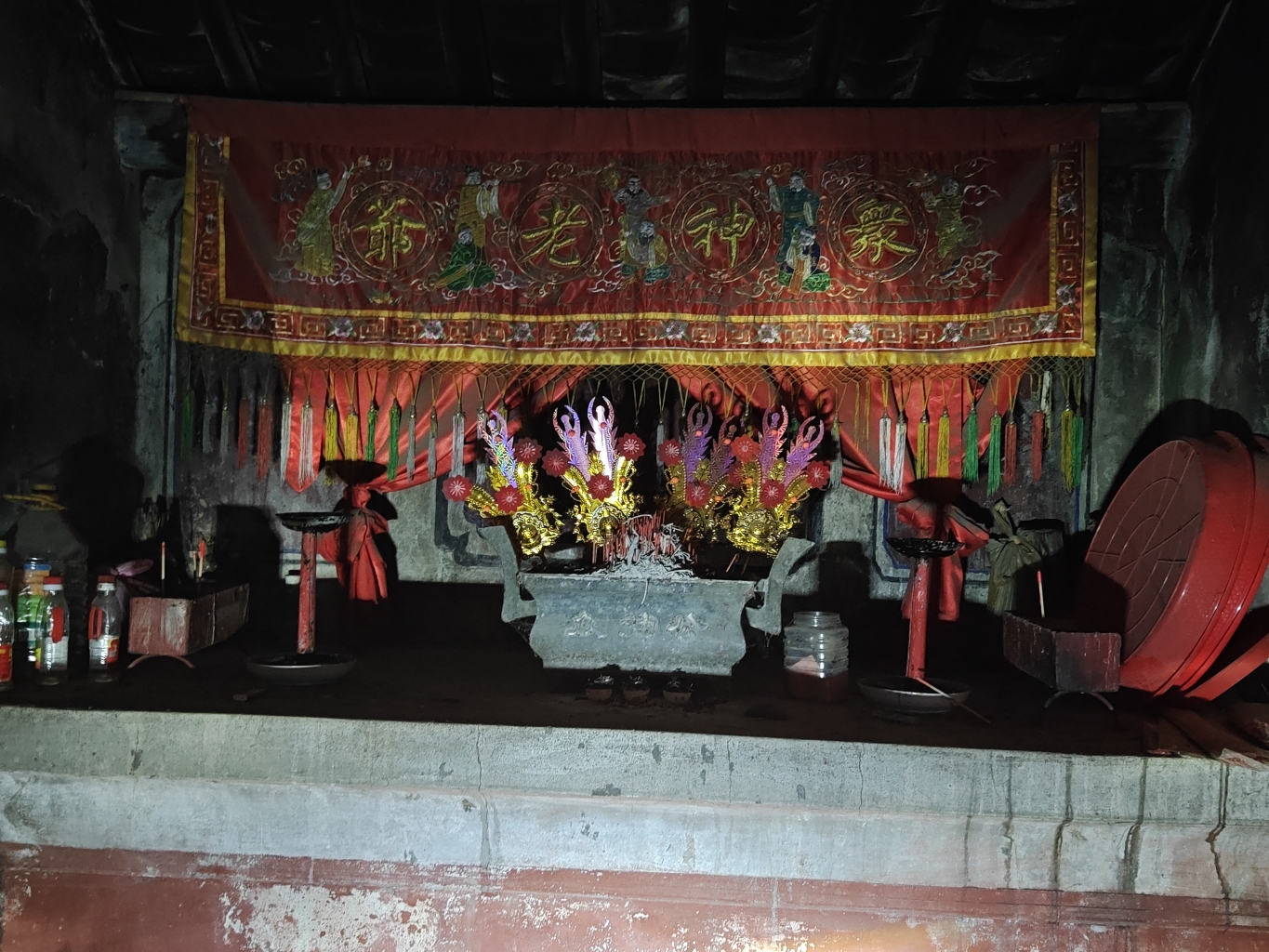众神公庙实景照片