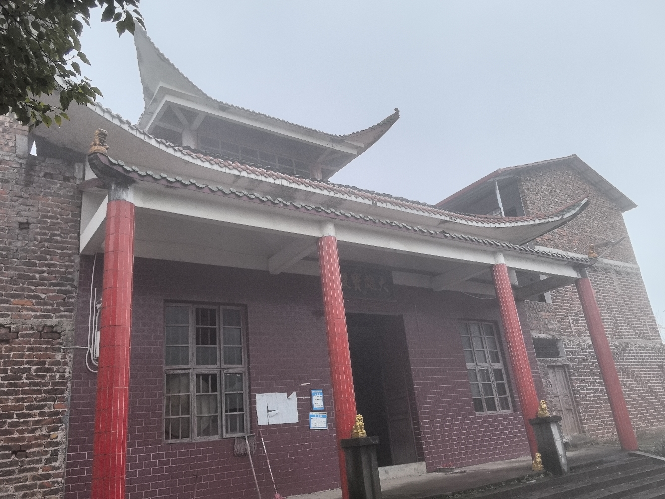 座金山寺实景照片