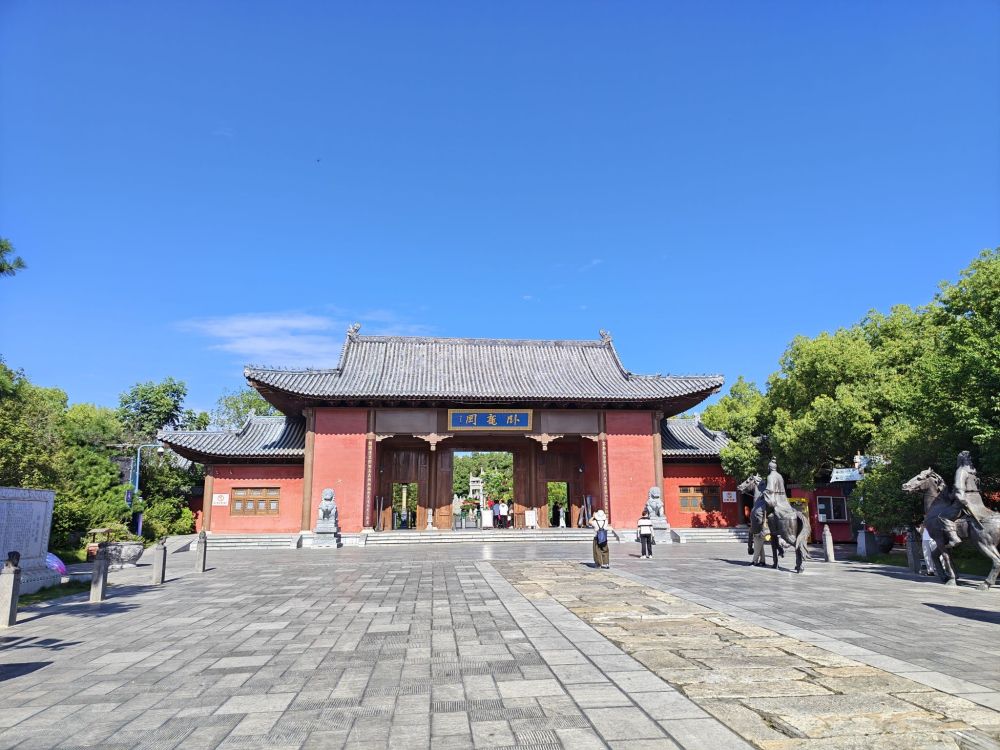 南阳卧龙岗武侯祠景点图片