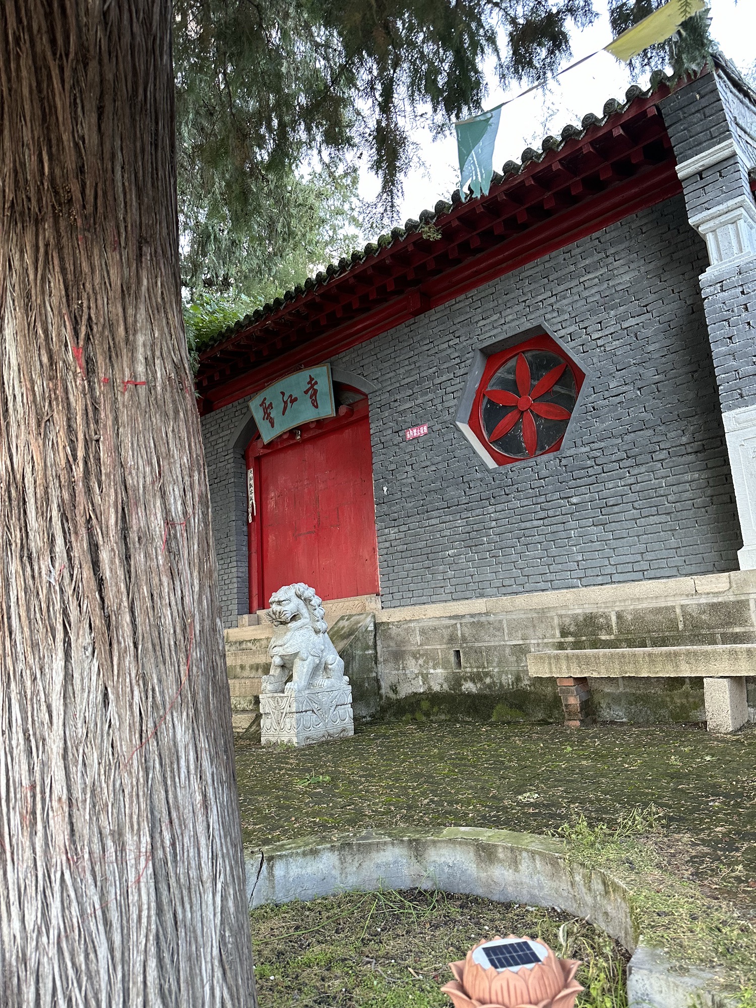 圣水寺院实景照片