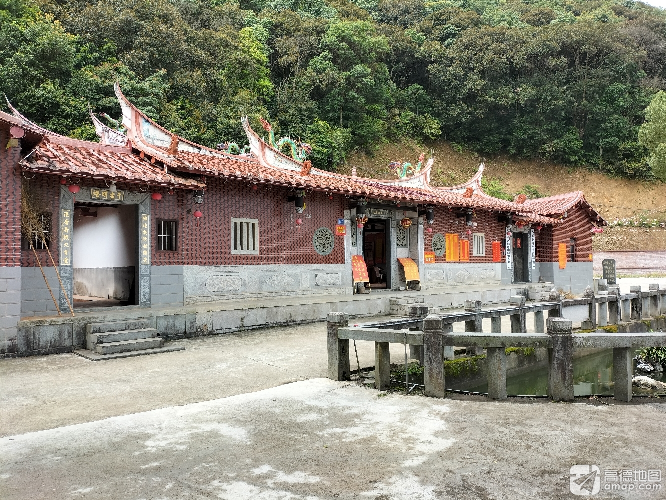 达理岩古刹实景照片