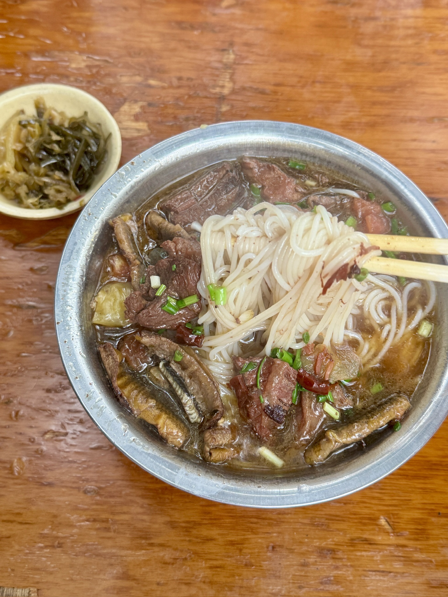 蒲阳美食街