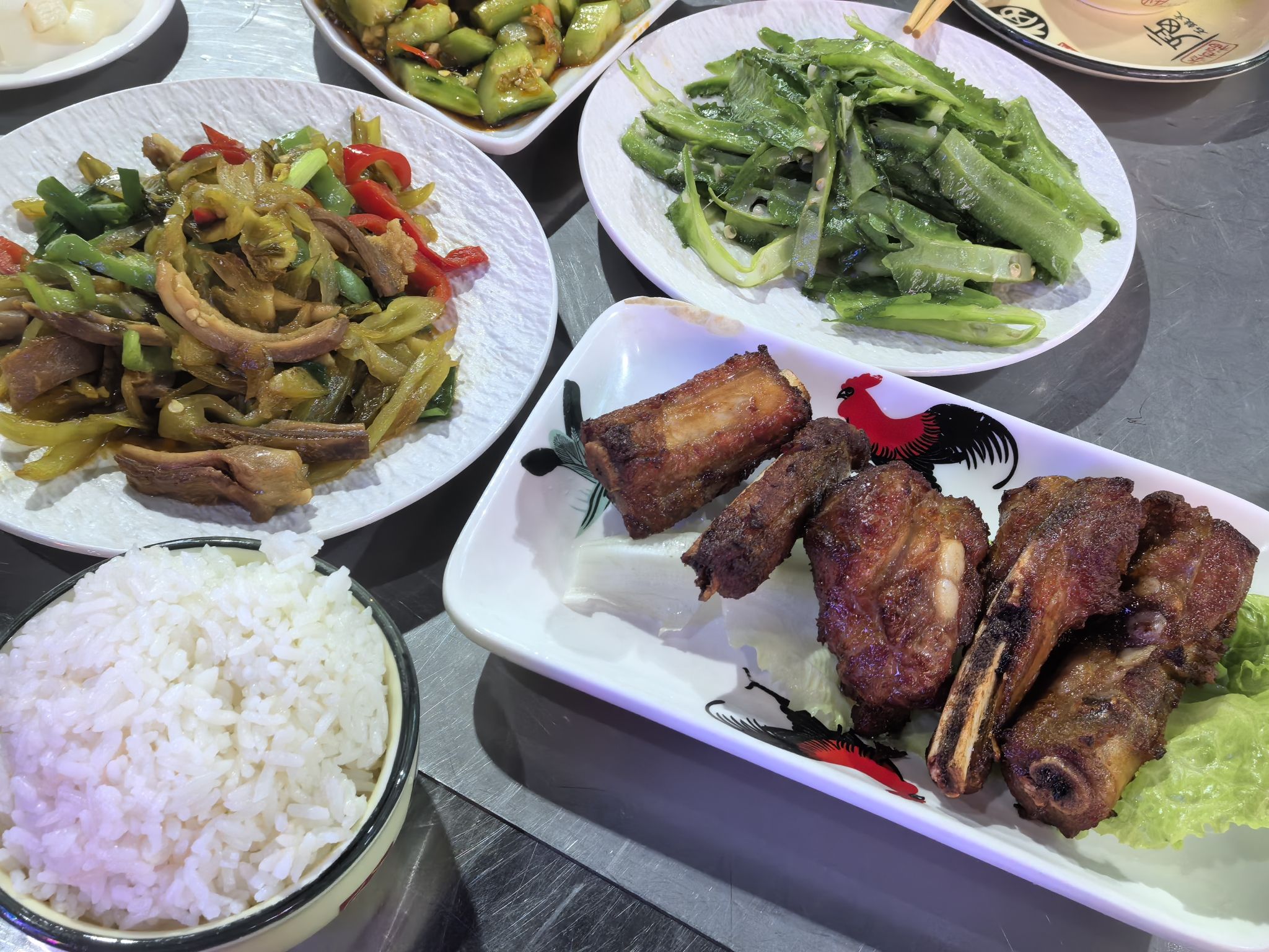 言必信椰子鸡香草鸭(龙海风情小镇店)