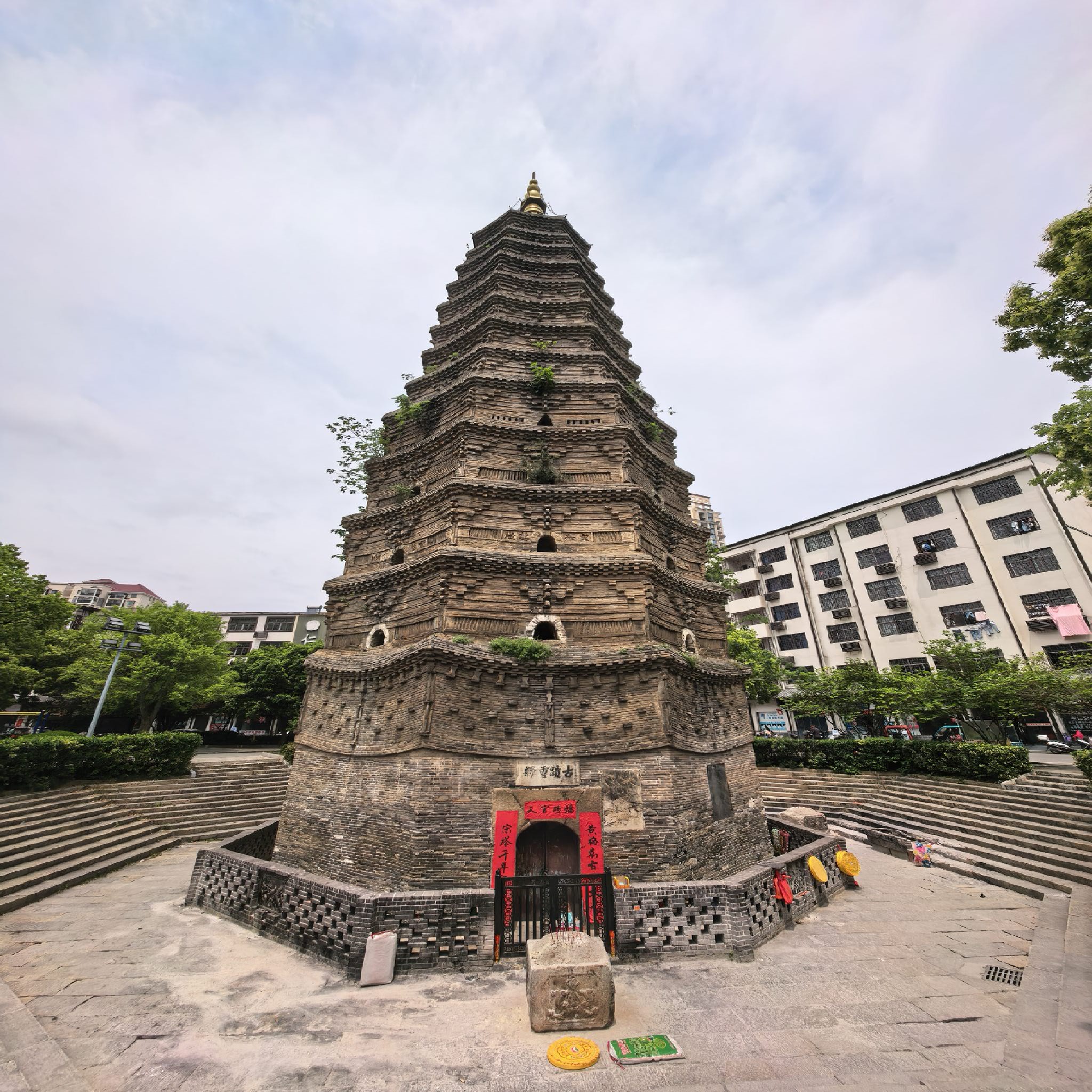 高塔寺塔实景照片