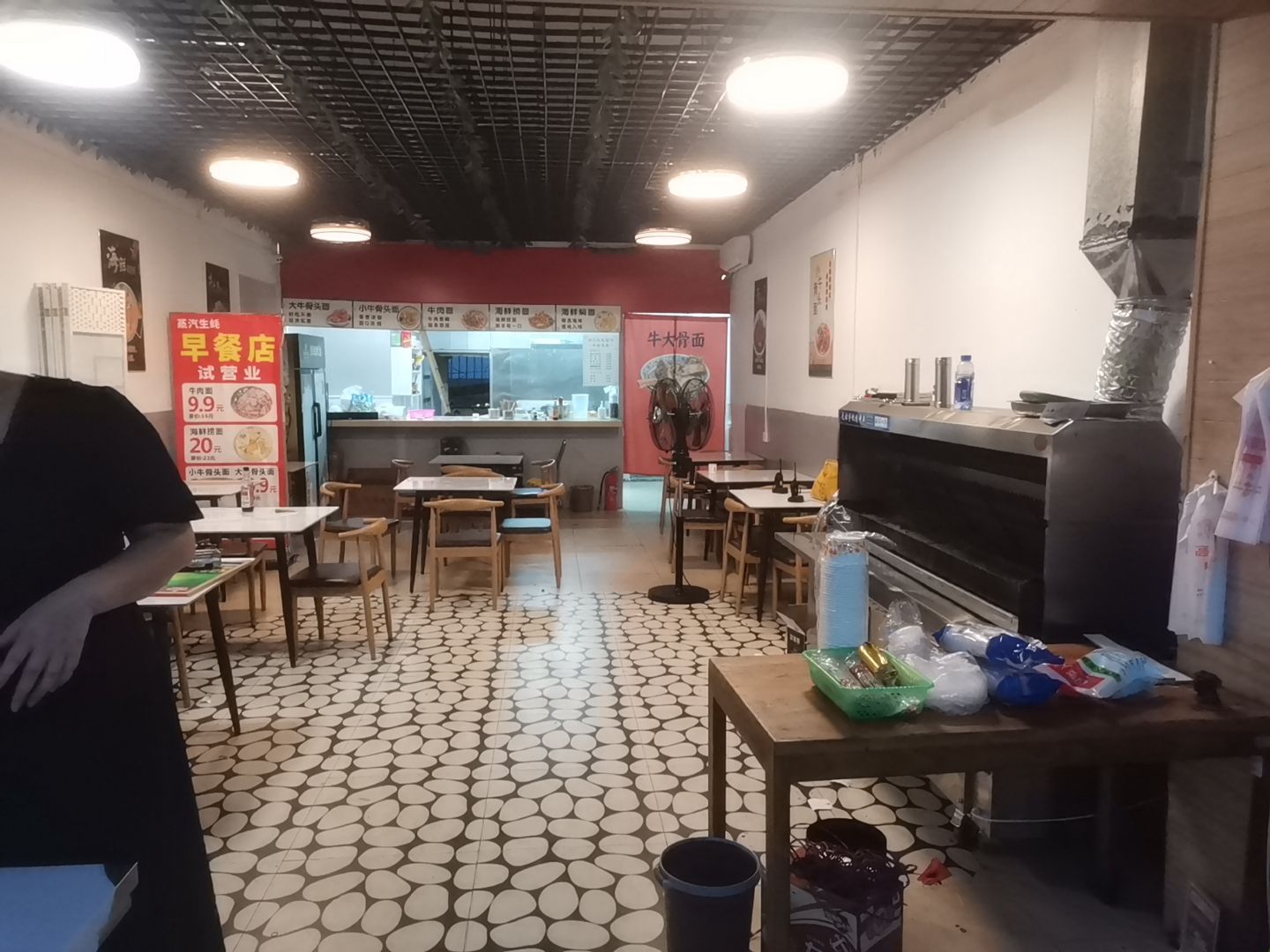 美兰区湛江一品生蚝(蓝天路店)
