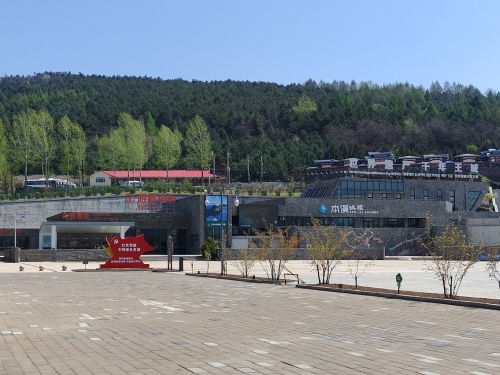 五女山景区-迎宾广场
