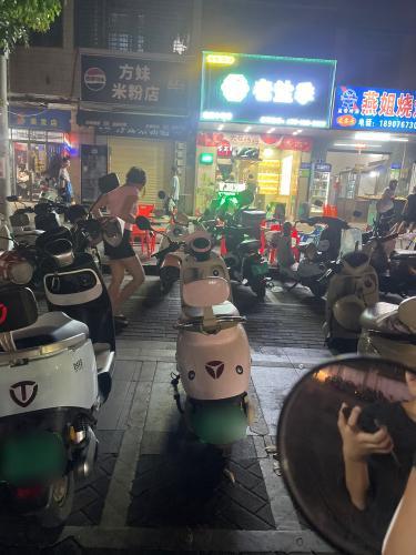 方妹米粉店(临中路店)
