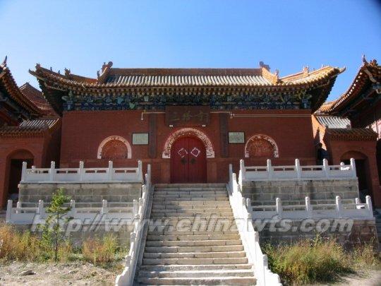 三塔寺实景照片