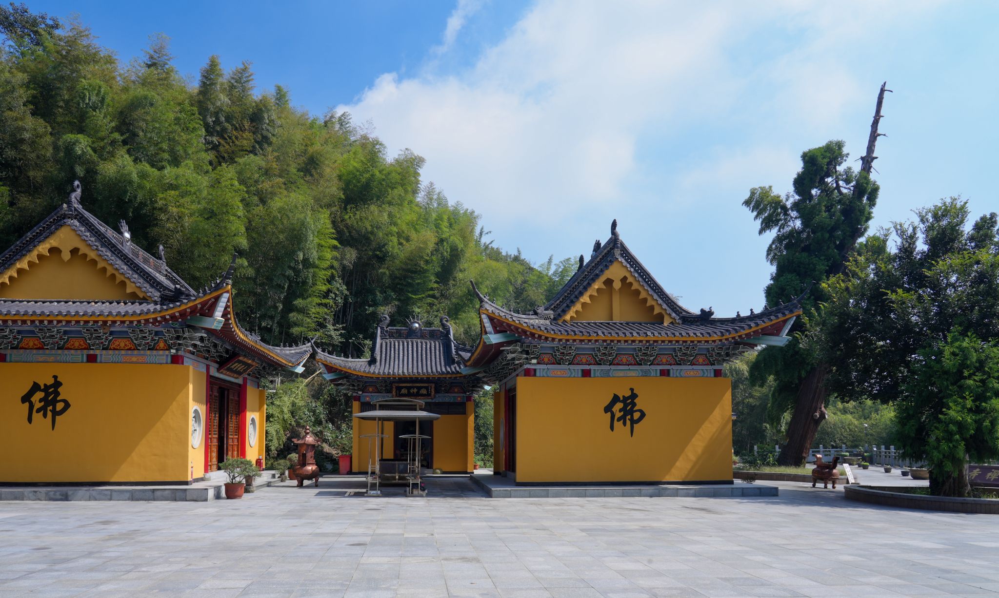 万筠寺实景照片