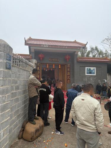吕氏宗祠实景照片
