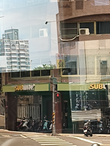 SUBWAY爱河店