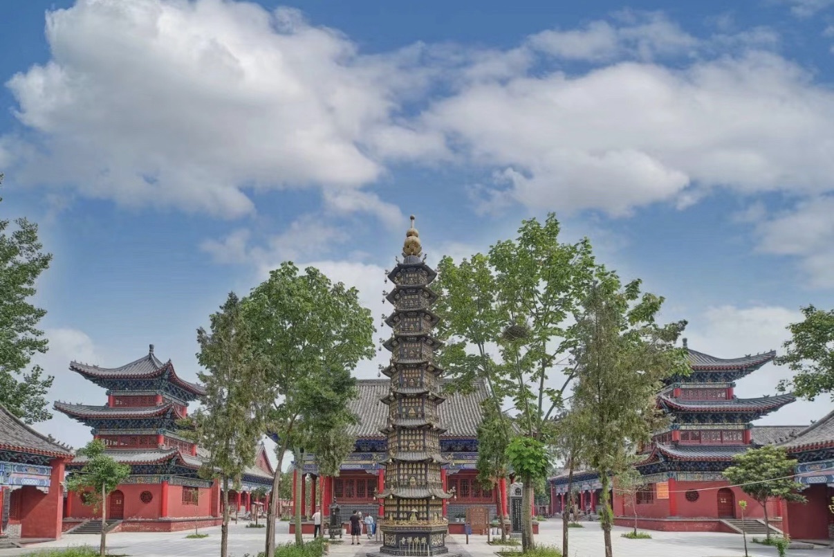 大铁佛禅寺实景照片