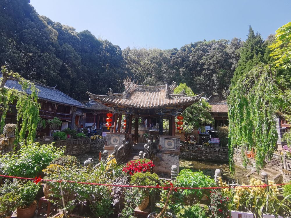 巍宝山景区景点图片