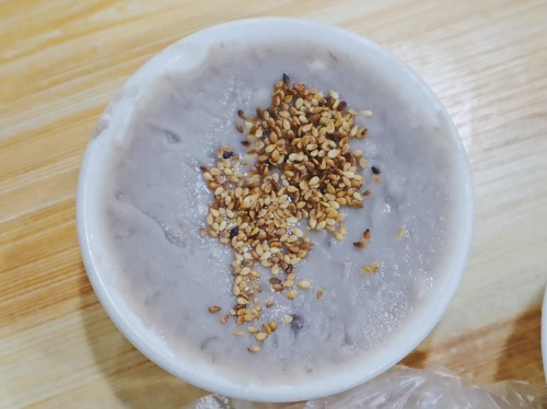 没牙伯花生汤店